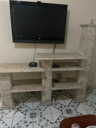 MESA EM MÁRMORE