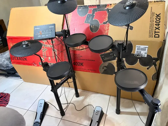 Bateria Eletrônica Yamaha DTX 402K