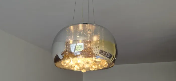 Lindo lustre pendente (cromado)