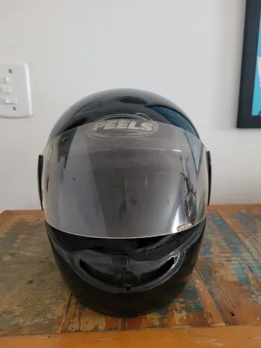 Capacete Peels