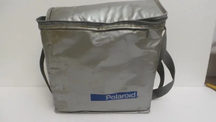 BOLSA TÉRMICA ANTIGA DA MÁQUINA FOTOGRÁFICA POLAROID