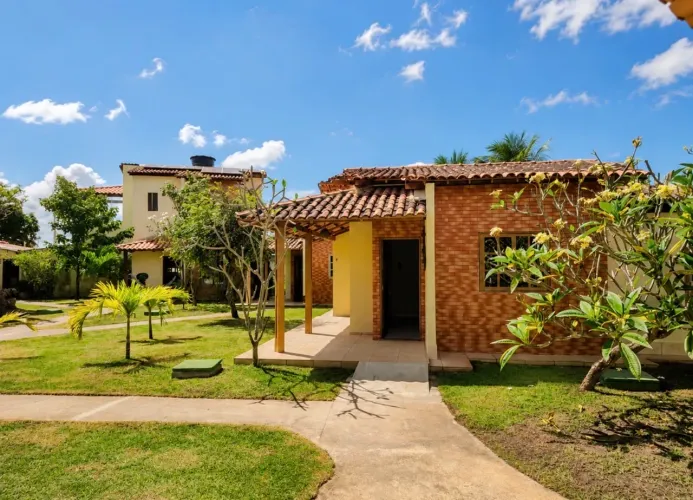Casa em Condomínio Fechado | 2 Quartos (1 Suíte) | Piscina
