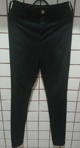 Calça skinny preta cintura alta- 38