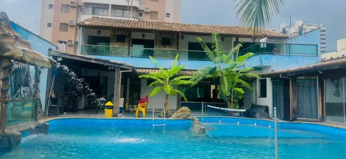 Casa com piscina Caragua para Reveion tenho outra C/piscina