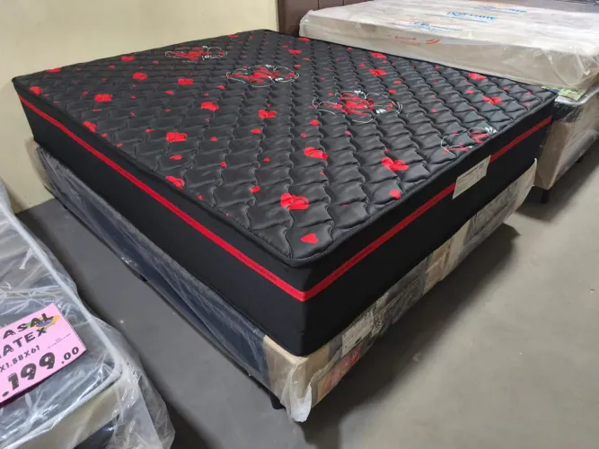 Cama Montana box de molas ensacada Queen suporta 120 kg cada lado espuma D 28