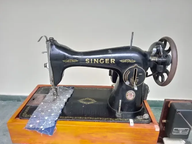 Máquina de costura antiga