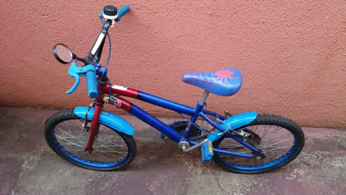 Vende se bicicleta