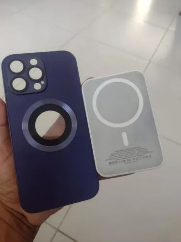 Carregador power bank e case iphone 14 pro
