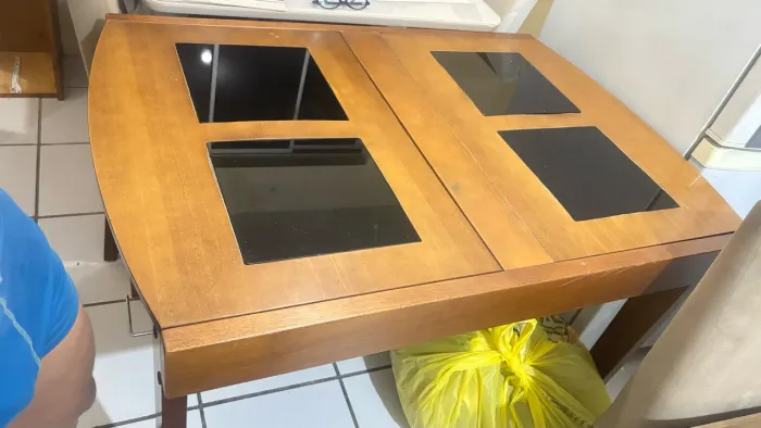Mesa de jantar 4 e 6 lugares (retrátil)