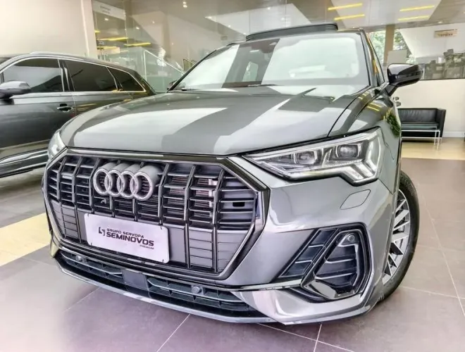 Audi Q3 Perf. Black 2.0 TFSI Tiptr. Quattro 2023