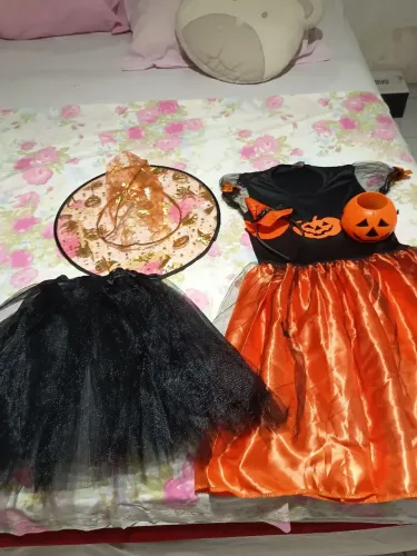vende-se fantasia de halloween nunca foi usada sem nada faltando nada