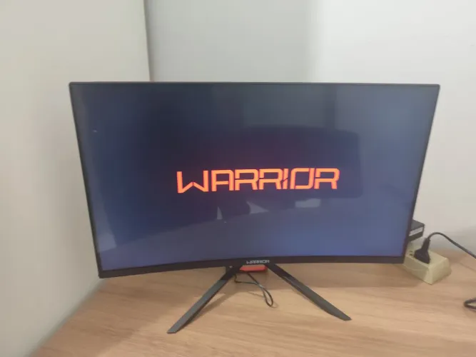 Monitor Gamer Warrior Multi Shin Kai Curvo 23.8 Mn103 não faço reserva
