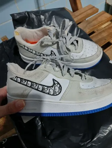 Nike Air tamanho 29