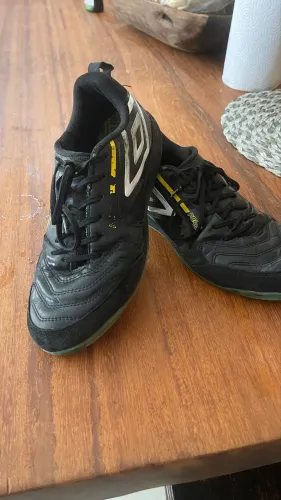 Chuteira umbro pro 5 BUMP / tamanho:42