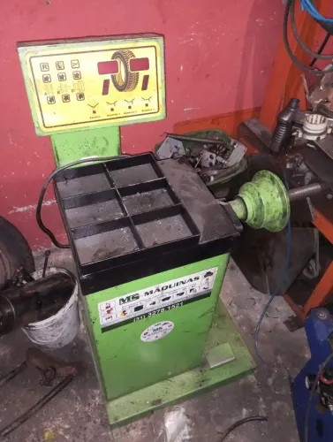 Máquina balanceadora EL220