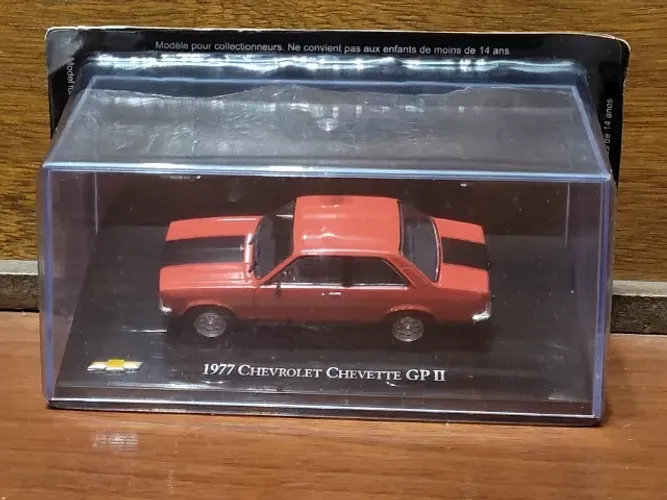 Chevrolet Chevette GP II 1977 - Coleção Chevrolet Collection - Carrinho Miniatura 1/43