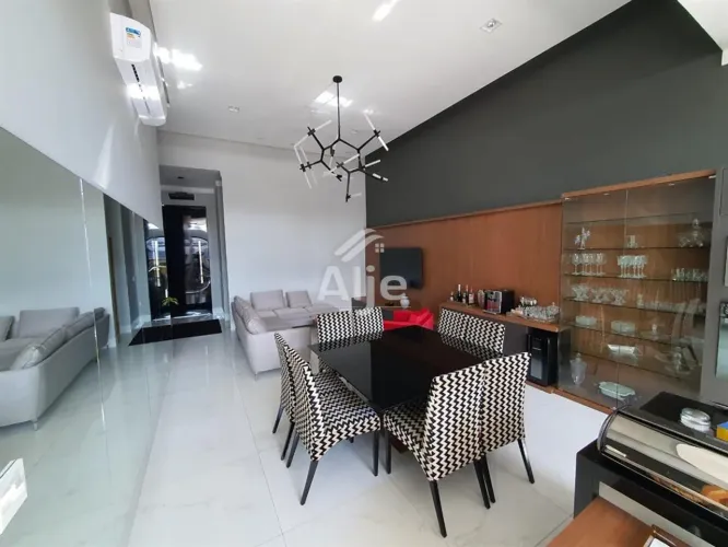 VENDE-SE Casa em condomínio NO VILLAGE DAMHA - MARÍLIA/SP