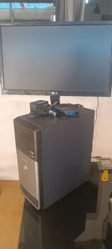 Computador i5 com monitor 20 polegadas