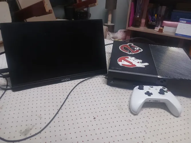 Xbox one fat + monitor portátil arzopa 