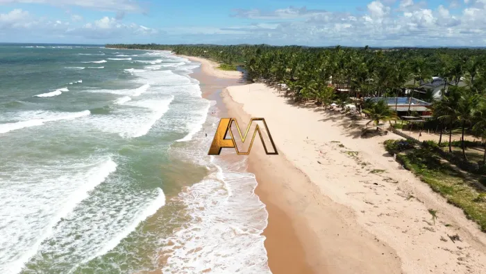 TERRENO AMPLO PÉ NA AREIA EM TAIPU DE FORA