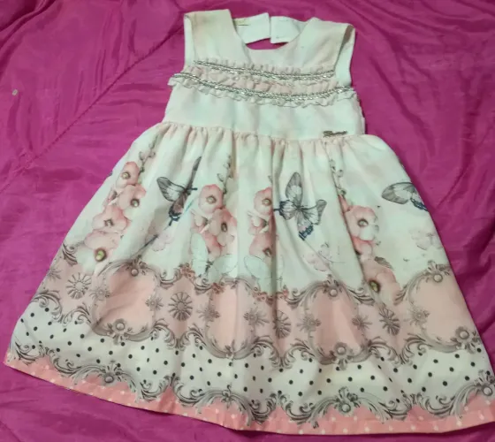 Bazar: Vestido Menina 