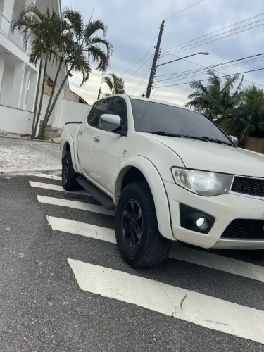 Mitsubishi L200 Triton HPE 3.5 CD V6 24V Flex Aut. 2011