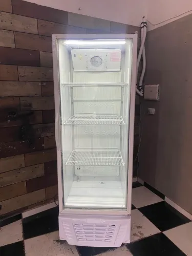 Expositora de bebidas porta de vidro entrega grátis