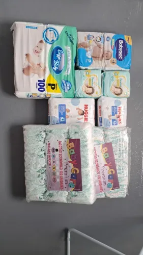 Fraldas marcas diversas tamanhos RN e P