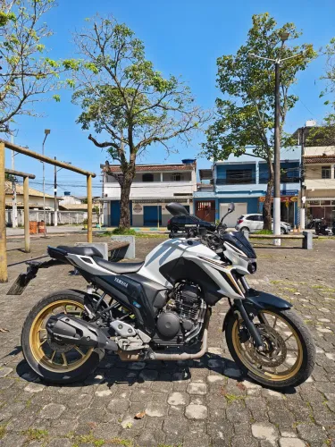 Yamaha Fazer 250