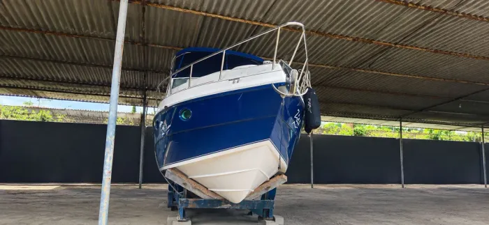 Lancha real 31 pés somente o casca R$ 160.000.00