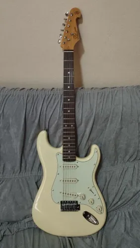 Guitarra Stratocaster SXS Sst62 white vintage