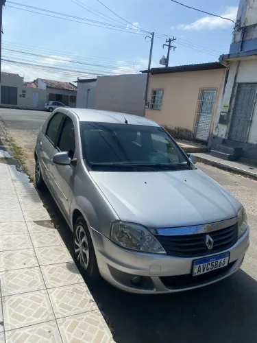 Renault Logan Expression Hi-flex 1.6 8V 4P 2012