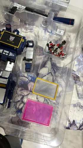 Transformers Masterpiece MP-13 Soundwave