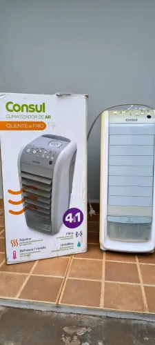 Climatizador Consul Bem estar quente e frio com aletas automáticas 127v
