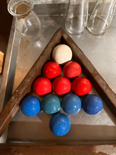 Jogo de sinuca  e de bilhar 