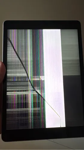 iPad 9 - Tela quebrada 
