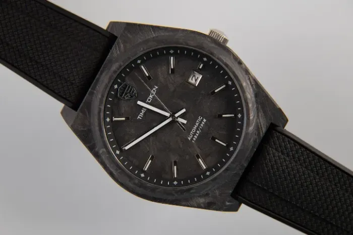 Relógio Time Token Carbon Lume