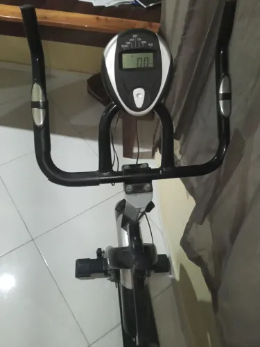 Bicicleta Ergométrica Spinning Kikos F3I Roda de inércia 10Kg