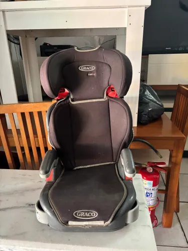 Cadeirinha para carro modelo acento 