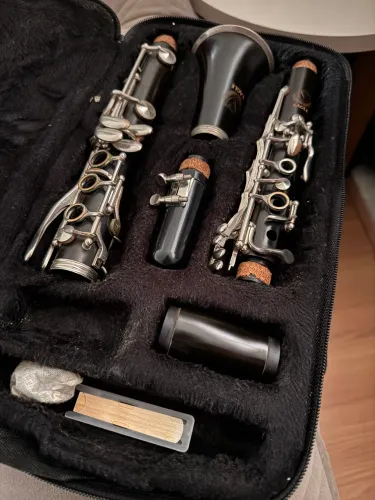 Clarinete Eagle Sib 17 Chaves