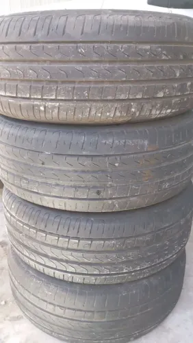 PNEUS 215/50/17