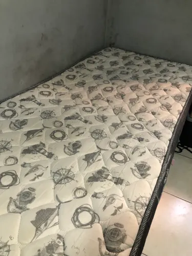 Cama solteiro