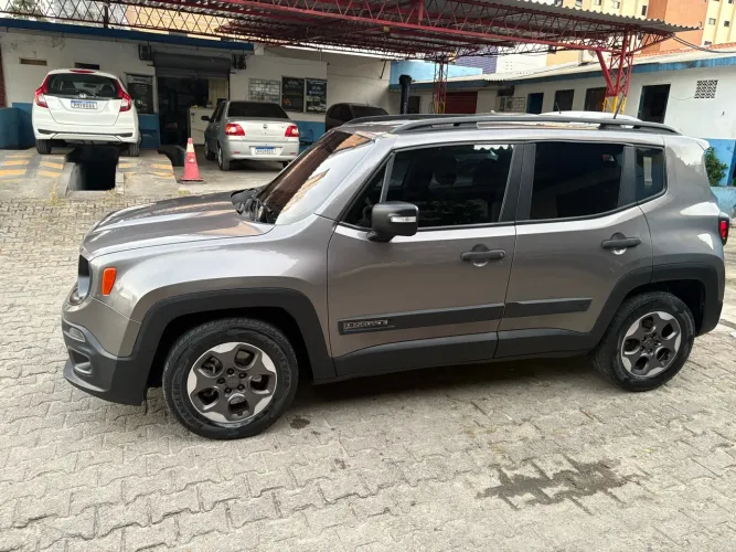 Jeep Renegade Sport 1.8 4X2 Flex 16V Mec. 2016