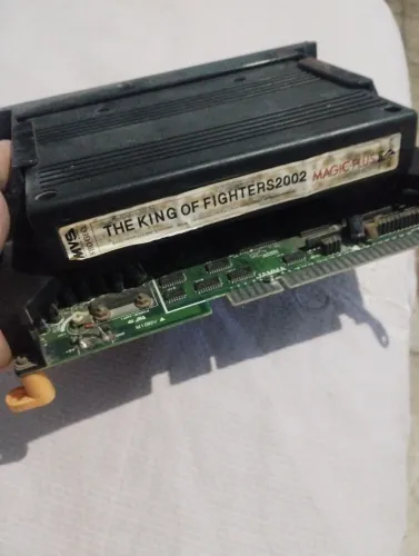 Vendo neo-geo com cartucho koff 2002 Magic plus 250 cada aceito oferta