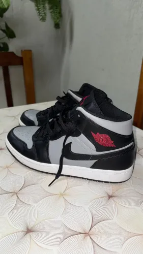 Air Jordan Mid Shadow Red 
