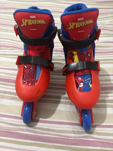 Patins infantil homem- aranha do 31 até o 35