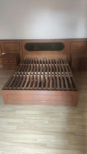 Cama com gavetas e colchão 