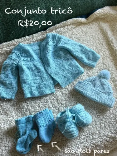 Roupa de tricô bebê menino