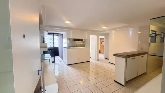 Apartamento á venda no Meireles com 02 quartos, próximo à Beira Mar de Fortaleza
