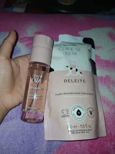 Body spray lily e hidratante de leite